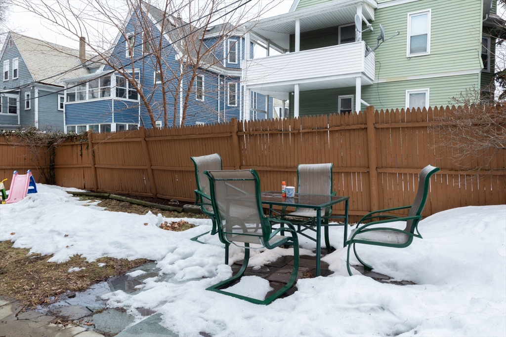 7 Connecticut Ave # 1