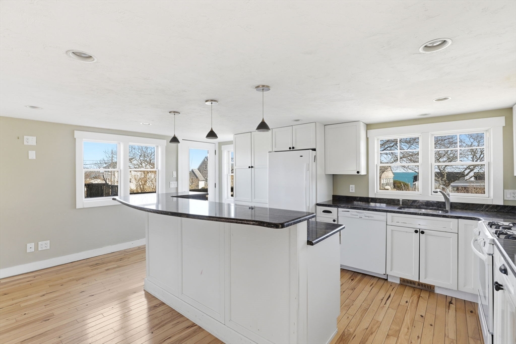 85 Ellisville Dr