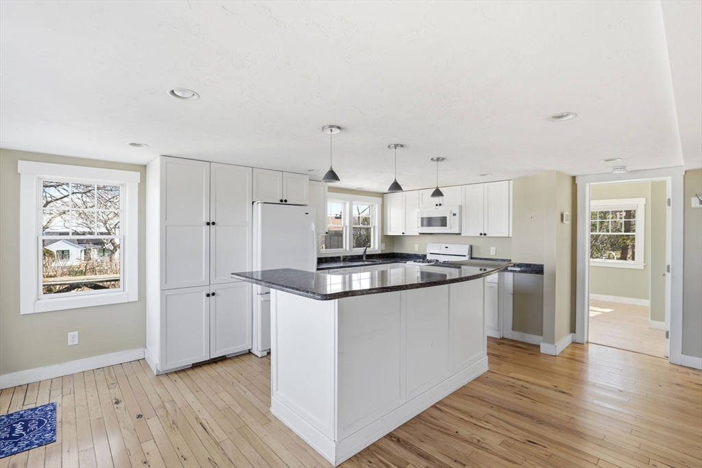 85 Ellisville Dr