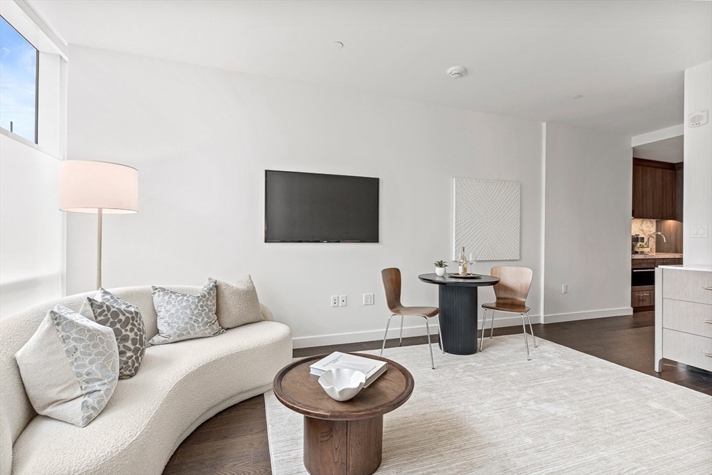 430 Stuart # 1618