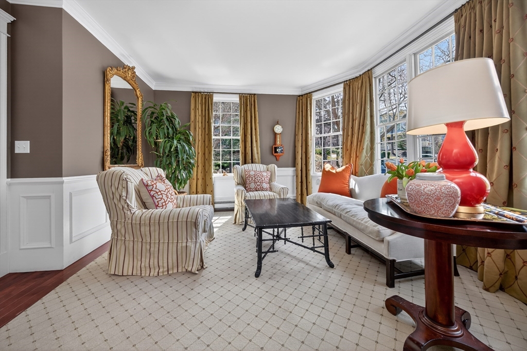 12 Lafayette Ave