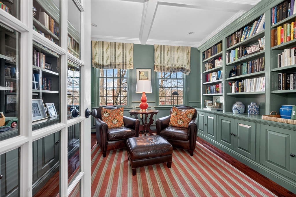 12 Lafayette Ave