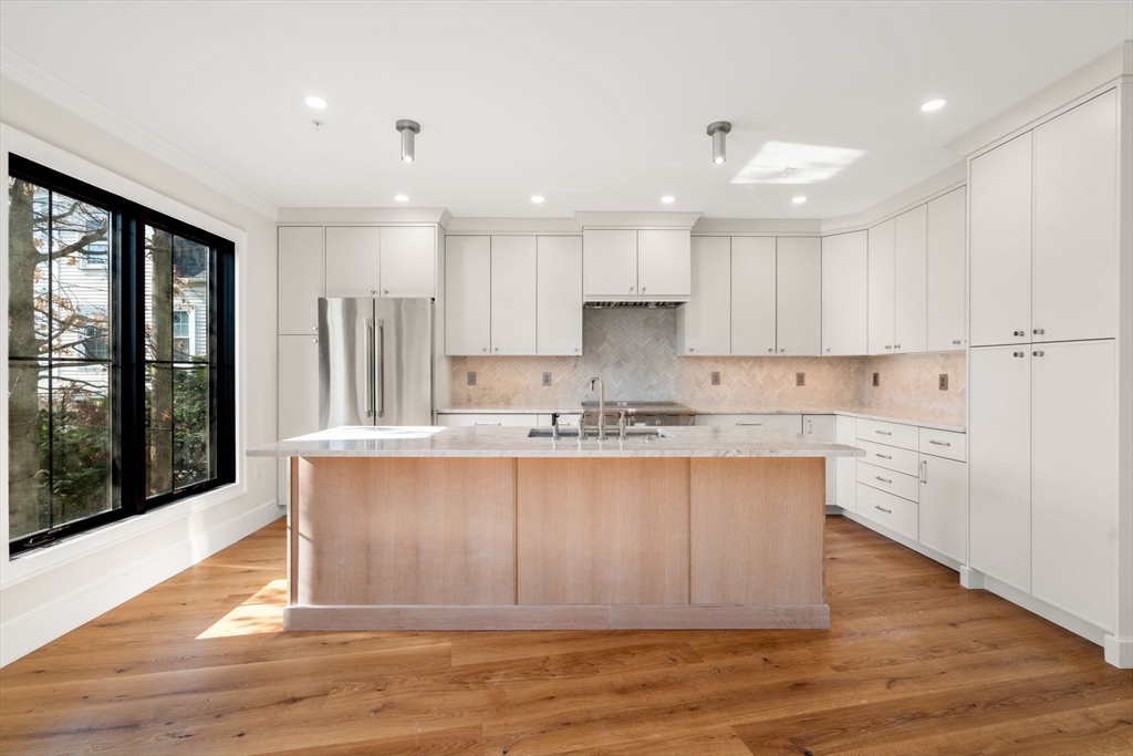 34 Vinton Street Unit: FL3