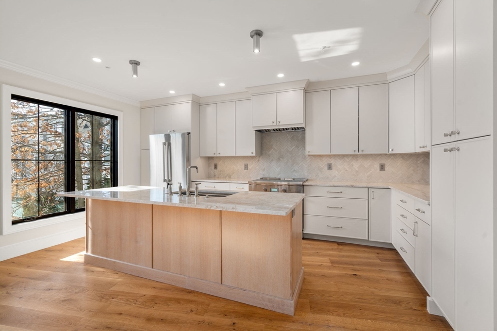 34 Vinton Street Unit: FL3