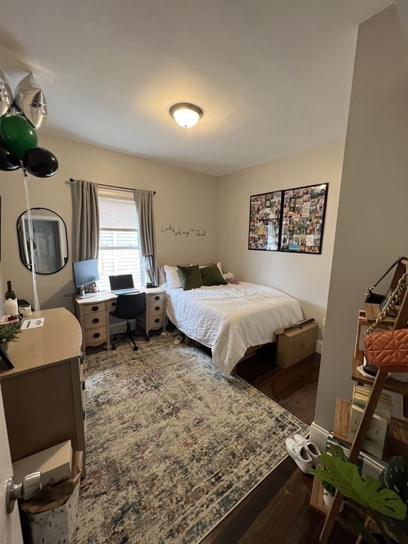 209 East Cottage # 1