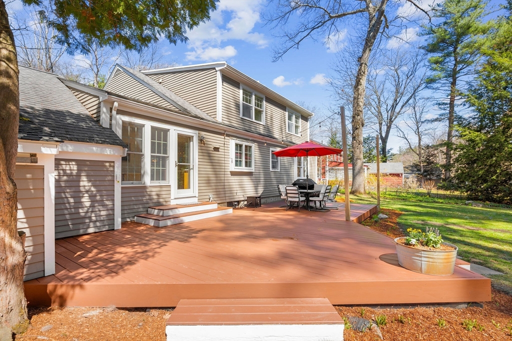 13 Mohegan Road
