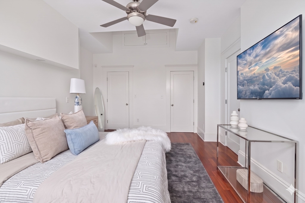 65 Rutland St Unit: PH3