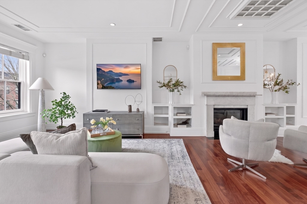 65 Rutland St Unit: PH3