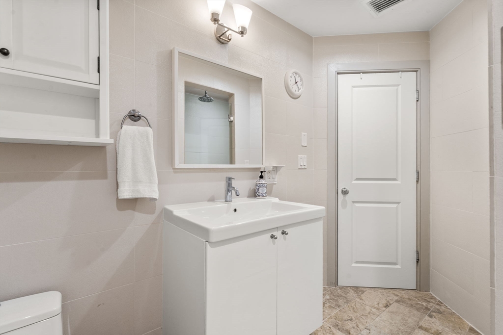 45 Vinton St # 1