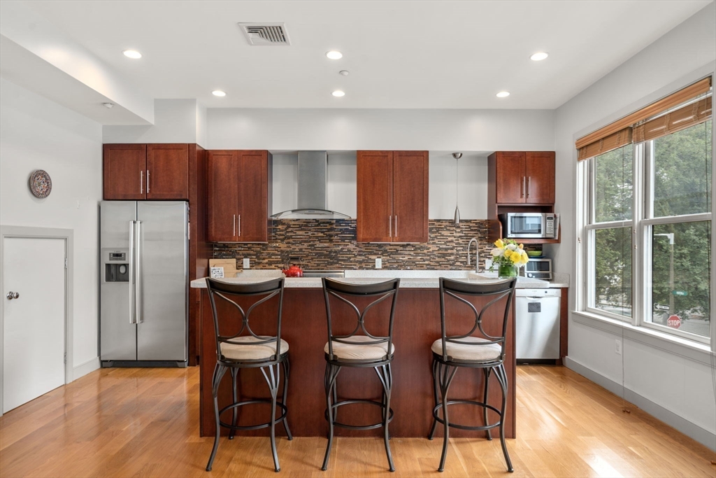 45 Vinton St # 1