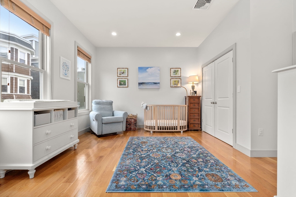 45 Vinton St # 1