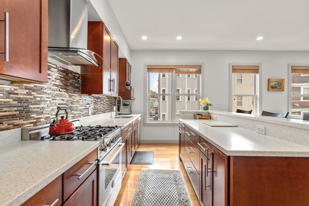 45 Vinton St # 1