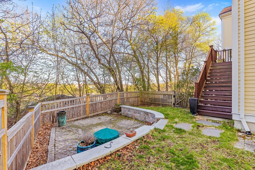 42-44 Oakview Terrace # 42