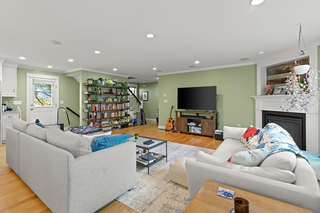 42-44 Oakview Terrace # 42