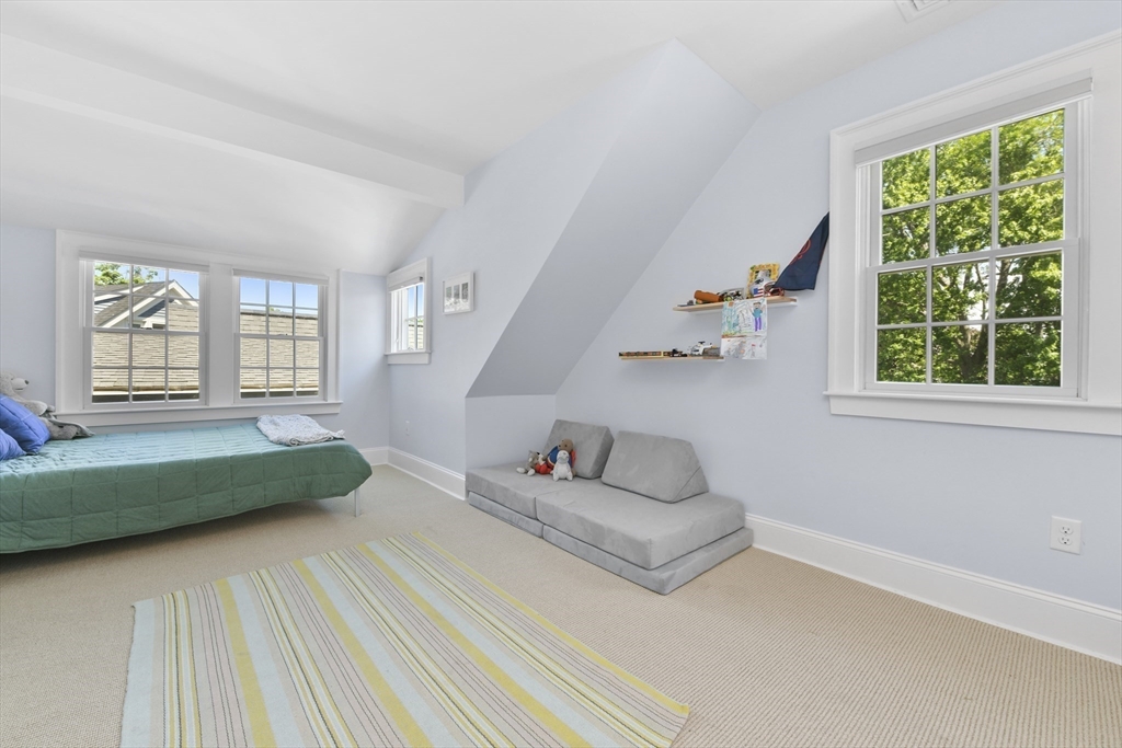 36 Stockbridge St