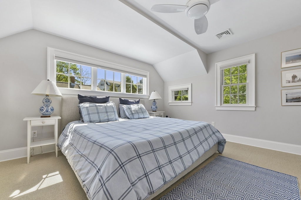 36 Stockbridge St