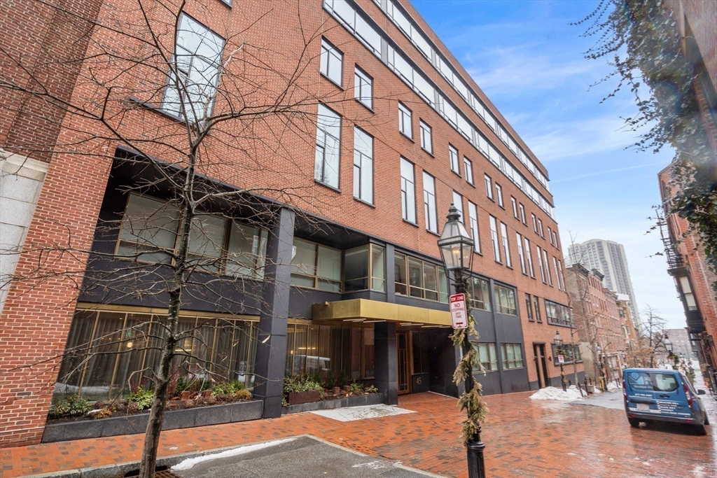 45 Temple St # 102