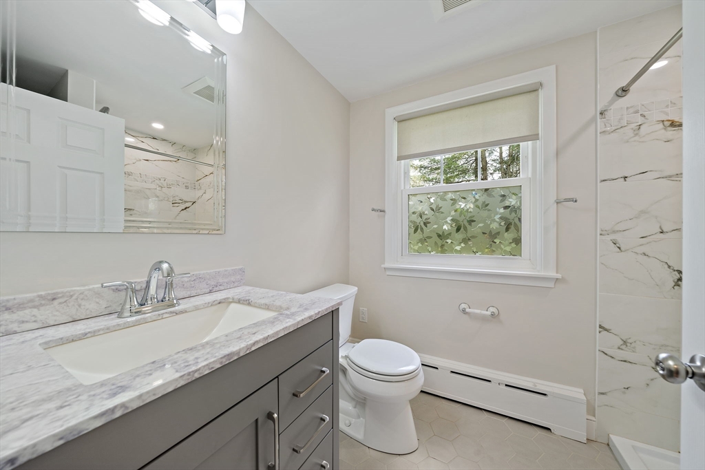 42 Norton Ave
