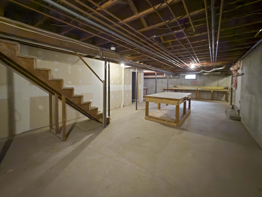 42 Norton Ave