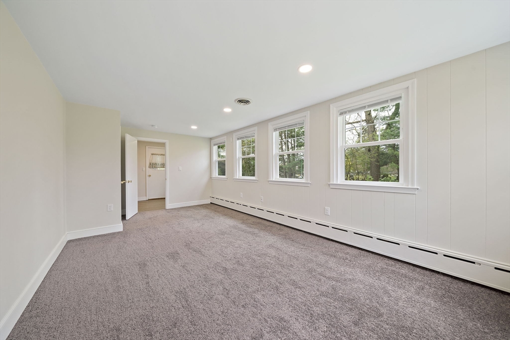 42 Norton Ave