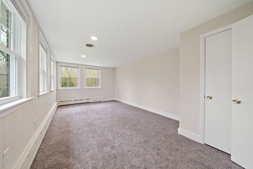 42 Norton Ave