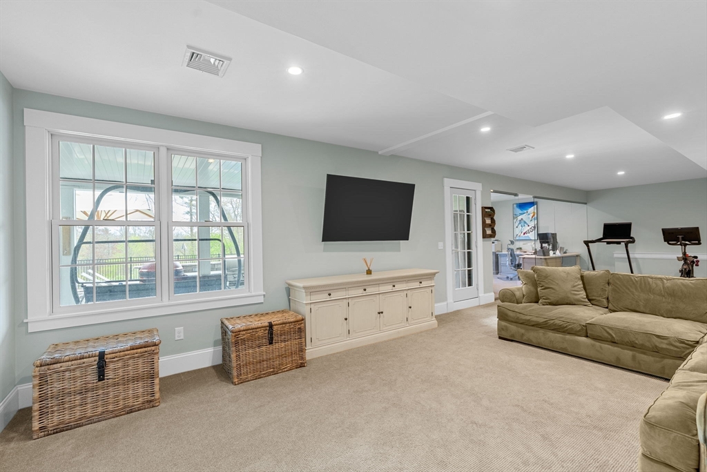 9 Manor Way