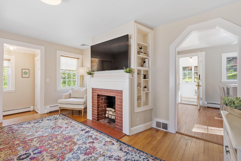 25 Naples Road