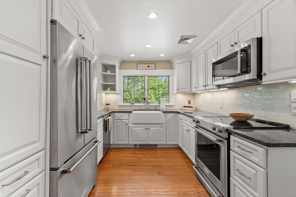 25 Naples Road