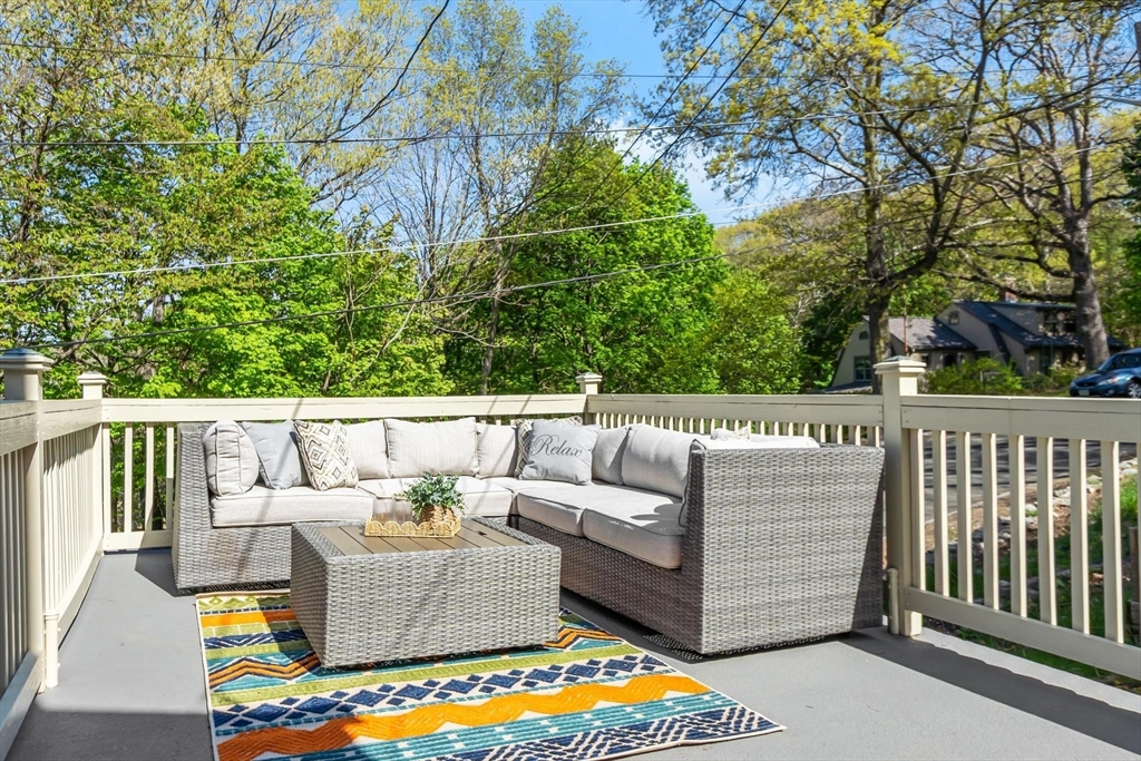 25 Naples Road