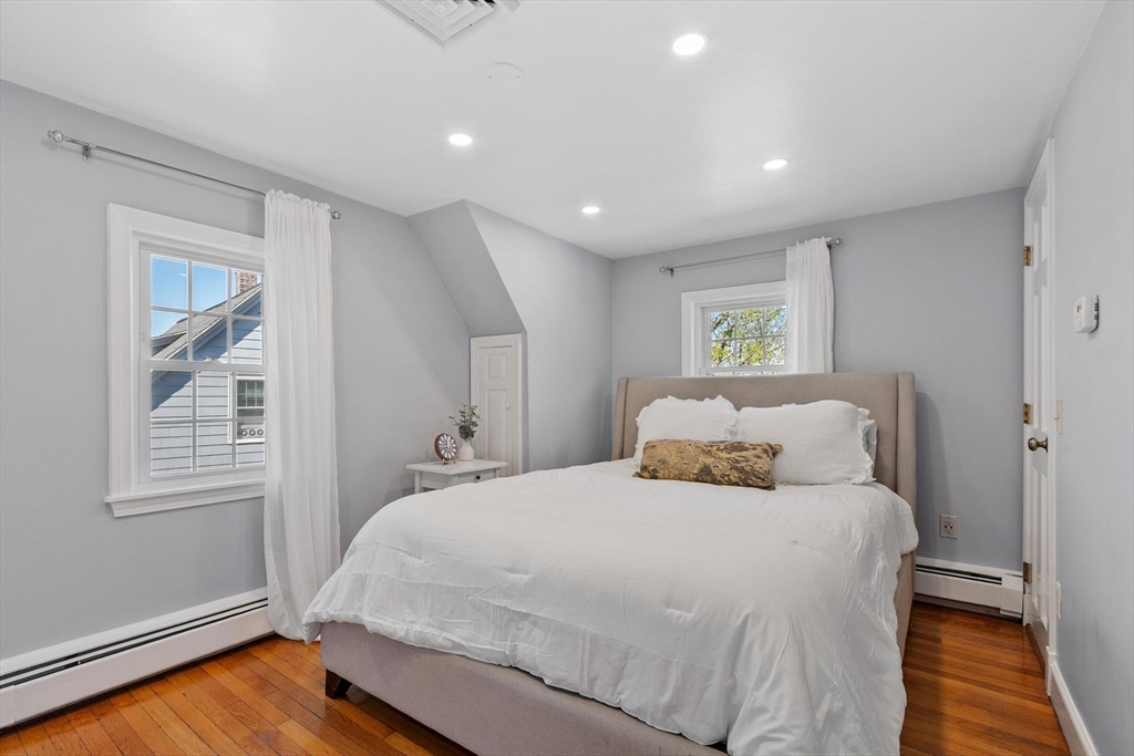 25 Naples Road