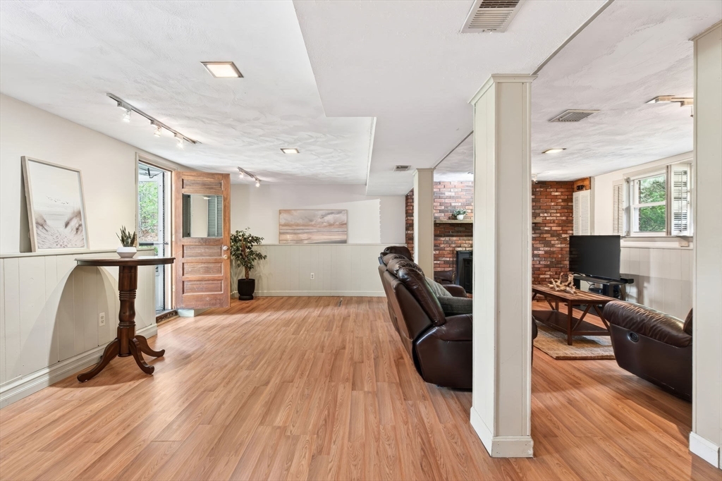306 Franklin St