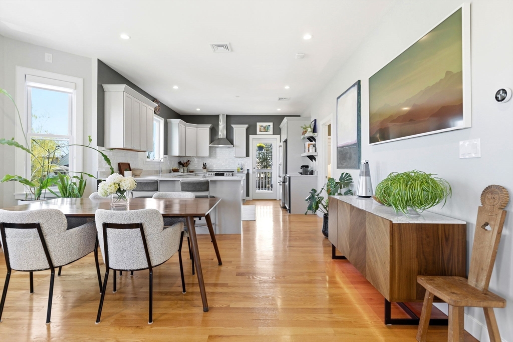 62 Saint Rose St # 3