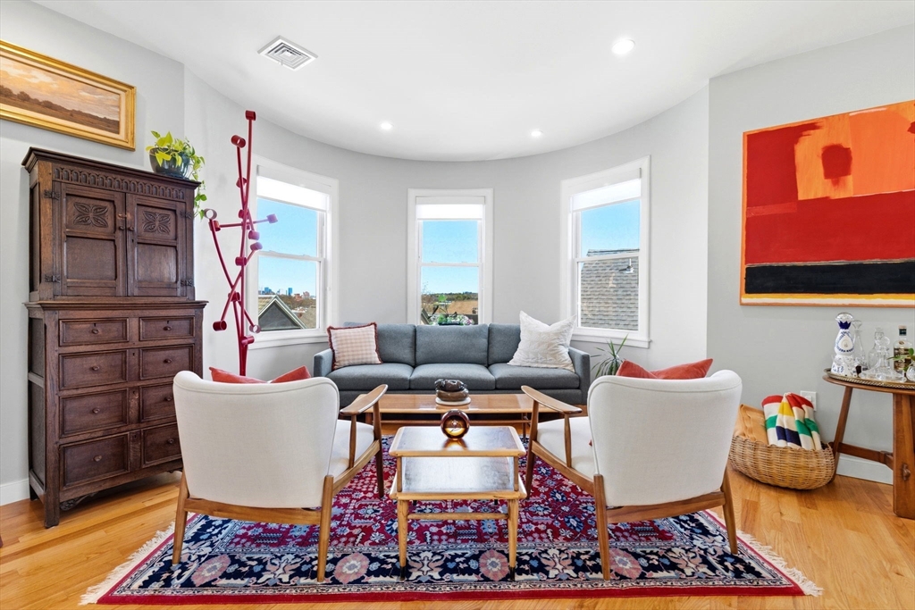 62 Saint Rose St # 3