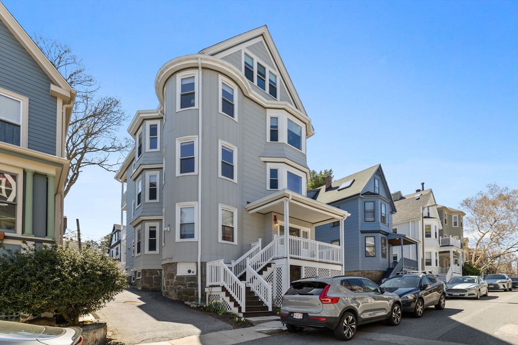 62 Saint Rose St # 3
