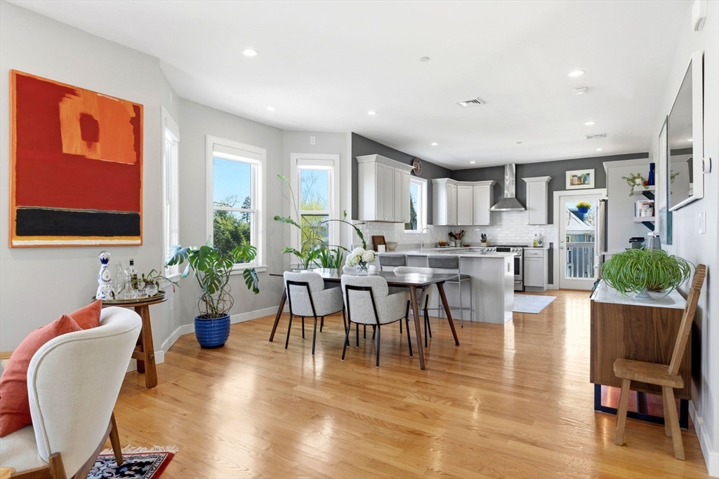 62 Saint Rose St # 3