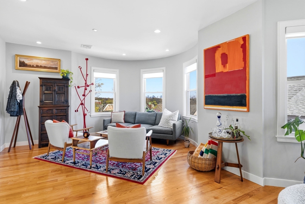 62 Saint Rose St # 3