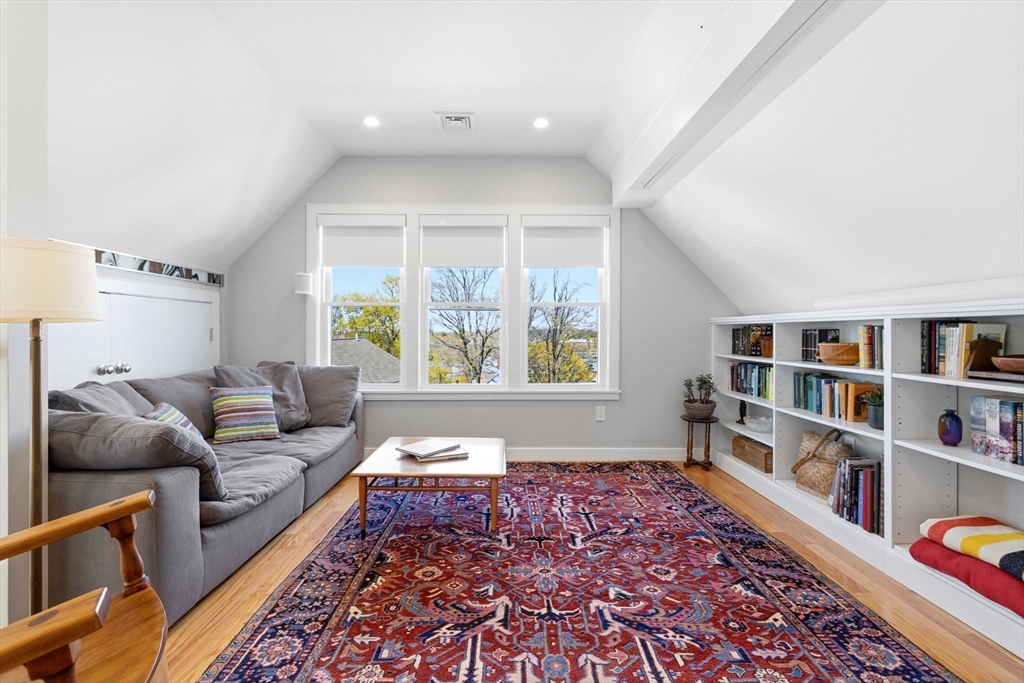 62 Saint Rose St # 3
