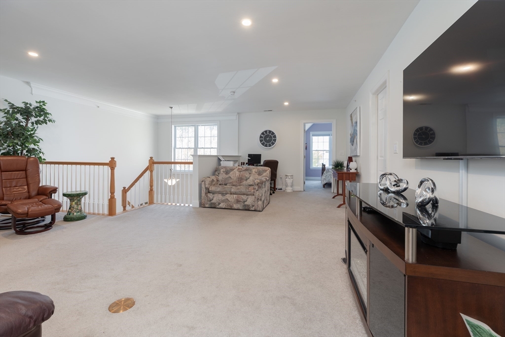 54 Pondside Dr # 54