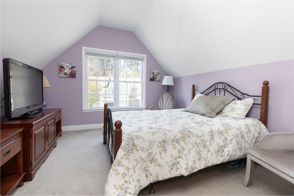 54 Pondside Dr # 54