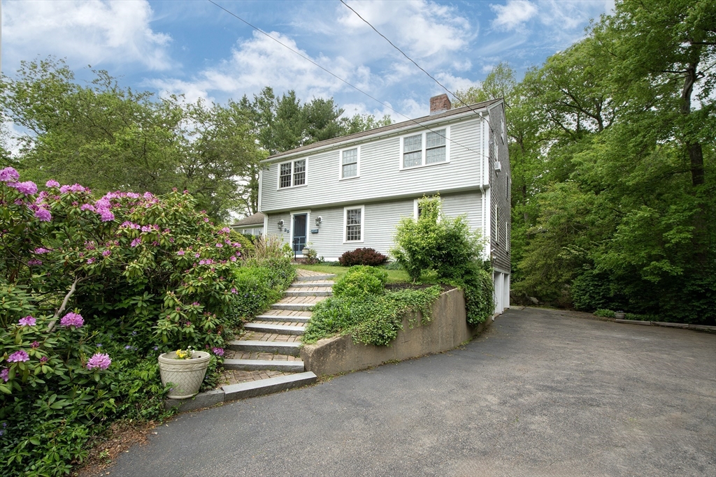 26 Old Coach Rd