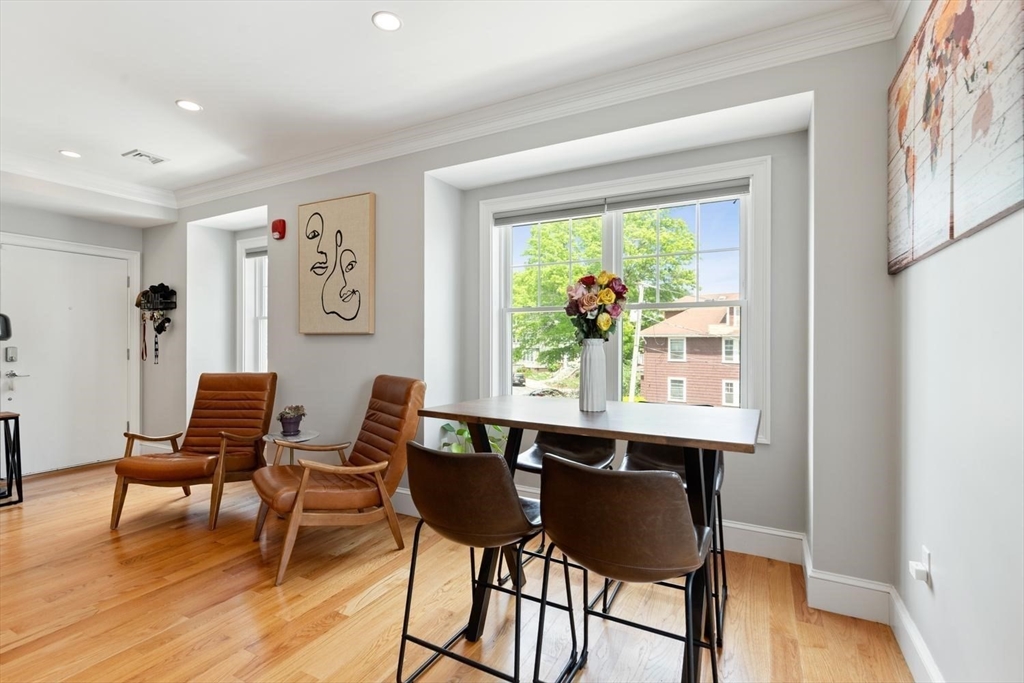 23 Bowdoin Ave # 5