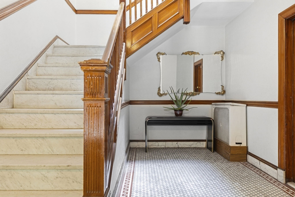 123 Saint Paul St # 1