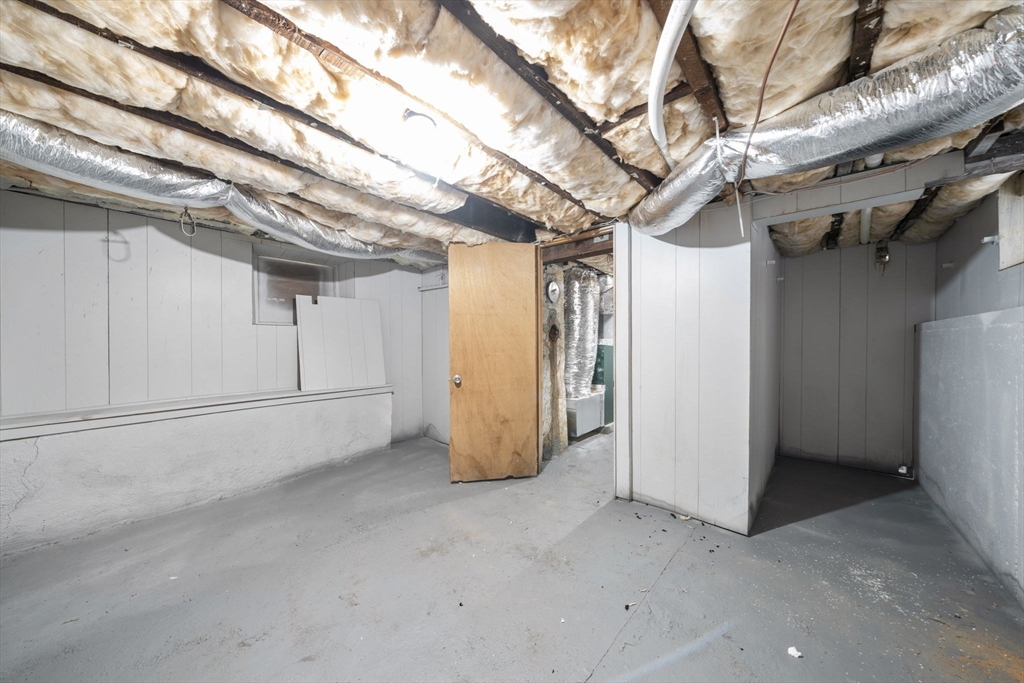 42 Plover Rd