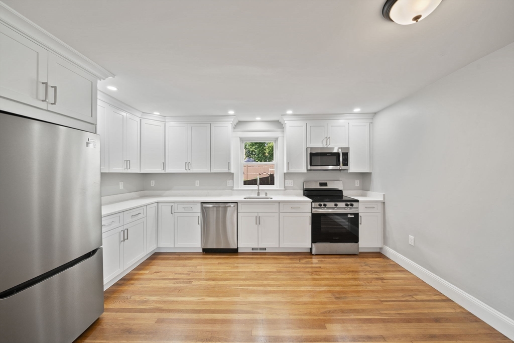 42 Plover Rd