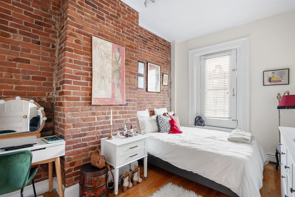 315 Beacon St # 8