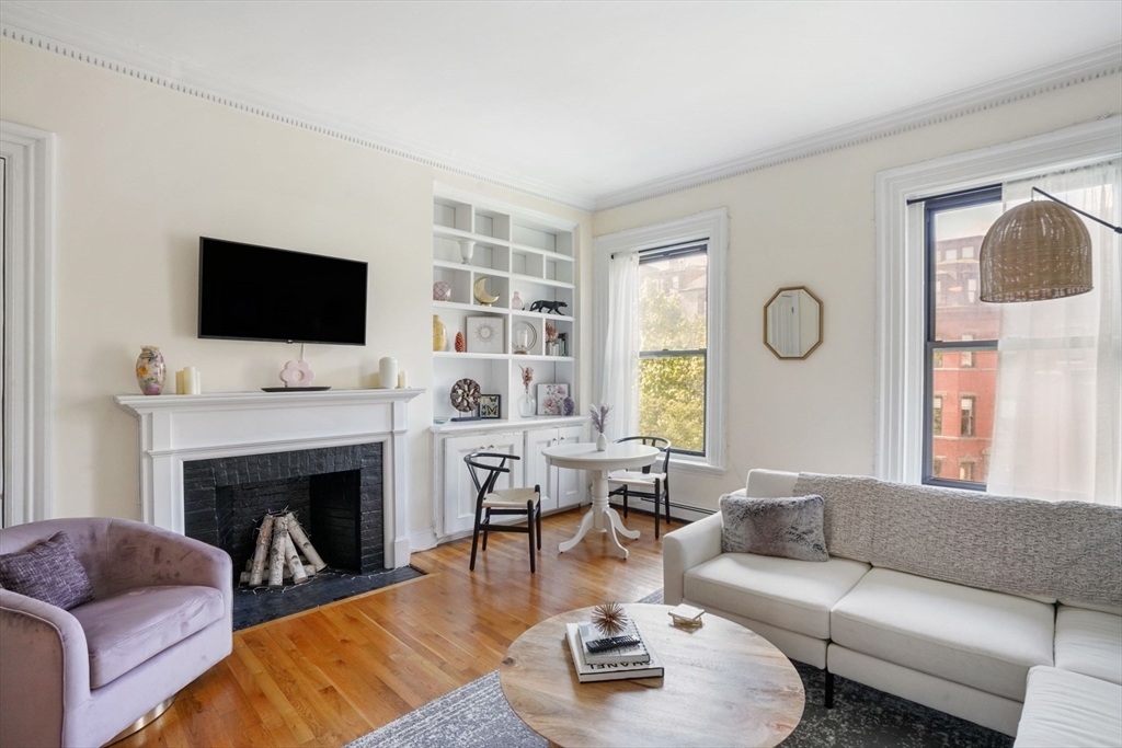 315 Beacon St # 8