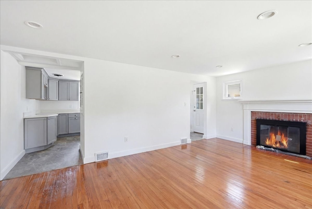 6 Jackson Rd