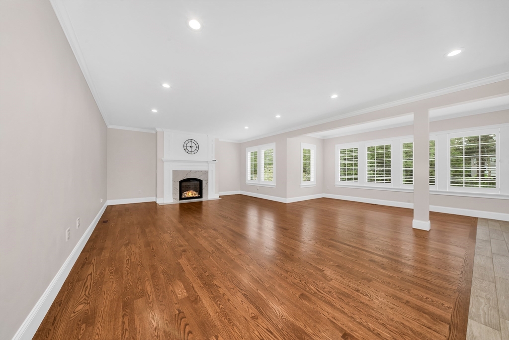 6 Little Meadow Way