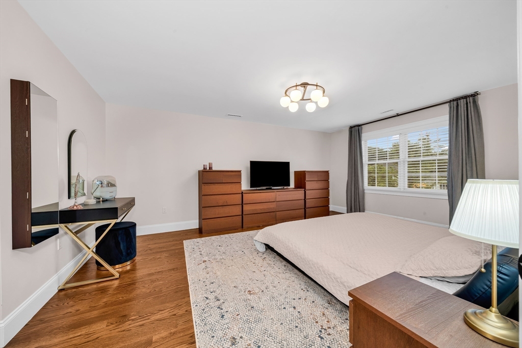 6 Little Meadow Way