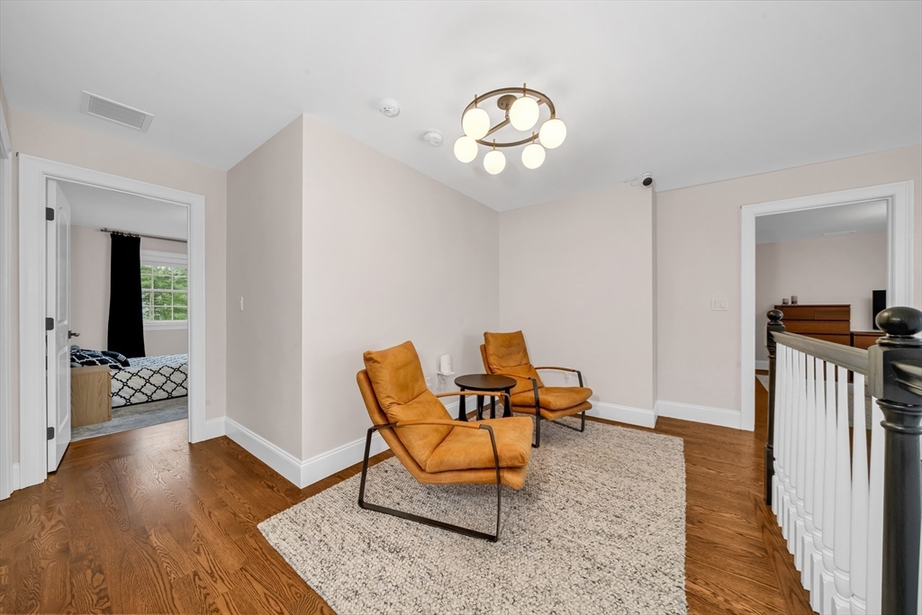 6 Little Meadow Way